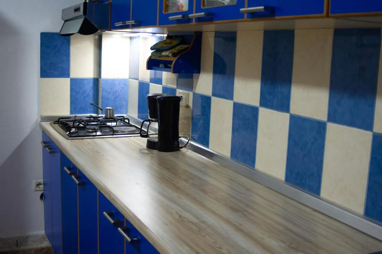 1 Bedroom Apartment With Fast Internet And Sea View Balcony In Durrës